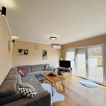 Aura Of Calm Mostar Villa *